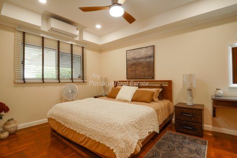 Condominio de 3 dormitorios en Bang Lamung, Tailandia № 152447 - foto 14