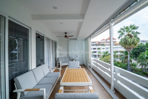 Condominio de 3 dormitorios en Bang Lamung, Tailandia № 152447 - foto 25