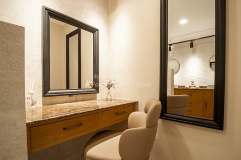 Condominio de 3 dormitorios en Bang Lamung, Tailandia № 152447 - foto 22