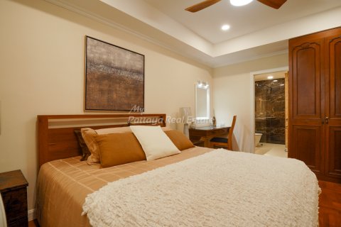 Condominio de 3 dormitorios en Bang Lamung, Tailandia № 152447 - foto 15