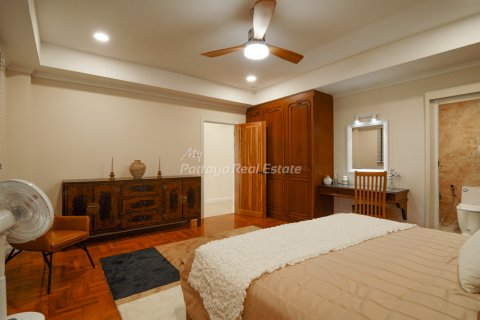 Condominio de 3 dormitorios en Bang Lamung, Tailandia № 152447 - foto 12