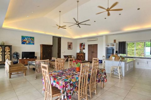 Chalet de 6 dormitorios en Phuket, Tailandia № 144653 - foto 5