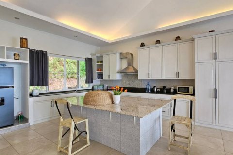 Chalet de 6 dormitorios en Phuket, Tailandia № 144653 - foto 8