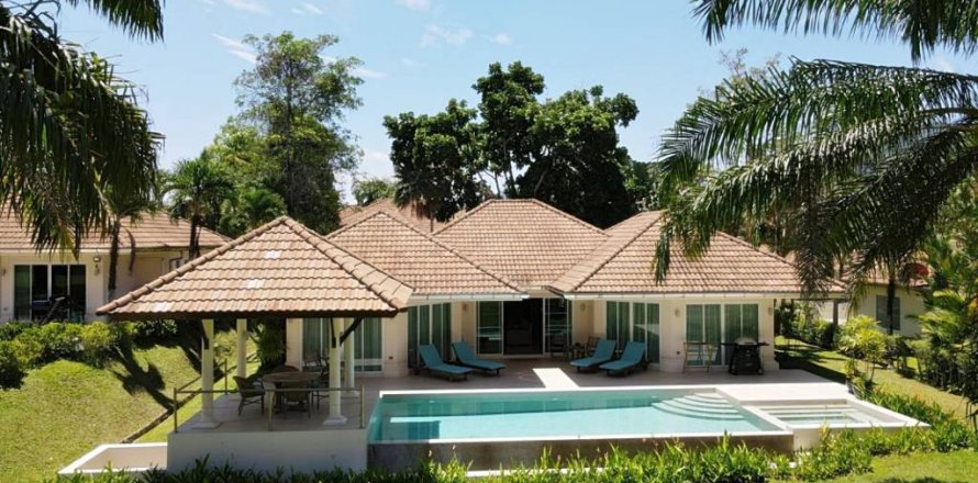 Chalet de 3 dormitorios en Kathu, Tailandia № 144652