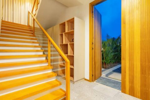 Chalet de 4 dormitorios en Phuket, Tailandia № 144655 - foto 7