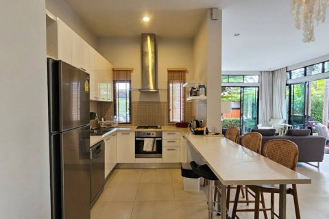 Chalet de 3 dormitorios en Phuket, Tailandia № 144656 - foto 8