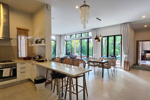 Chalet de 3 dormitorios en Phuket, Tailandia № 144656 - foto 10