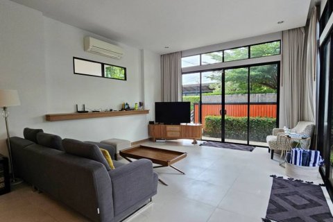 Chalet de 3 dormitorios en Phuket, Tailandia № 144656 - foto 7