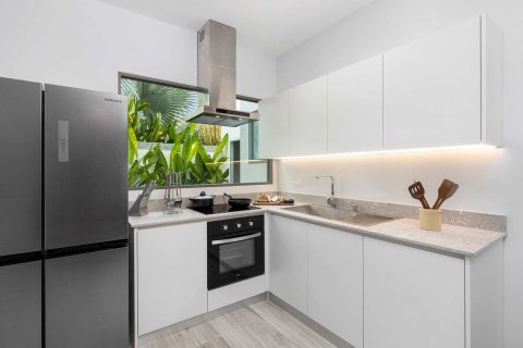Haus in Phuket, Thailand 4 Schlafzimmer № 68491 - Foto 4