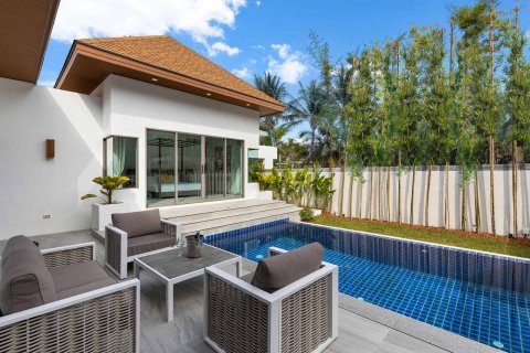Haus in Phuket, Thailand 4 Schlafzimmer № 68491 - Foto 2