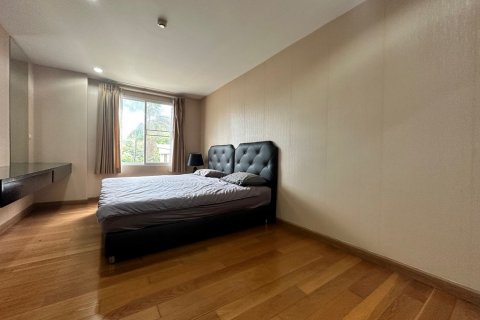 Condo in Bangkok, Thailand, 2 bedrooms  № 68490 - photo 8