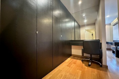 Condo in Bangkok, Thailand, 2 bedrooms  № 68490 - photo 10