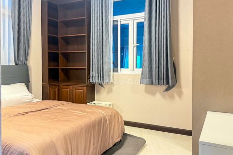 House in Bang Lamung, Thailand 6 bedrooms № 171307 - photo 6