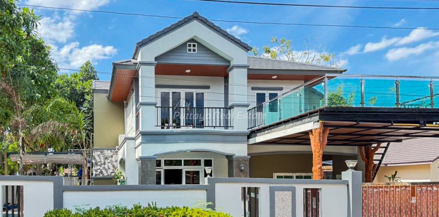 House in Bang Lamung, Thailand 6 bedrooms № 171307