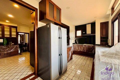 Casa de 6 dormitorios en Chiang Mai, Tailandia № 171308 - foto 15