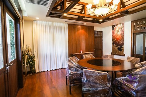 Casa de 6 dormitorios en Chiang Mai, Tailandia № 171308 - foto 26
