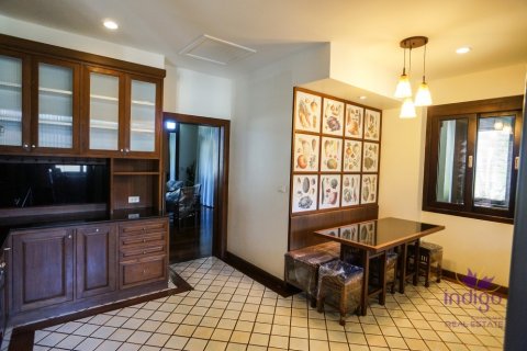 Casa de 6 dormitorios en Chiang Mai, Tailandia № 171308 - foto 27
