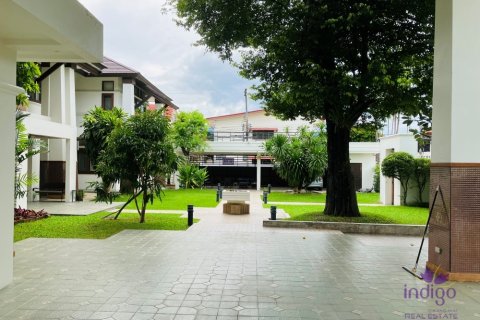 Casa de 6 dormitorios en Chiang Mai, Tailandia № 171308 - foto 5
