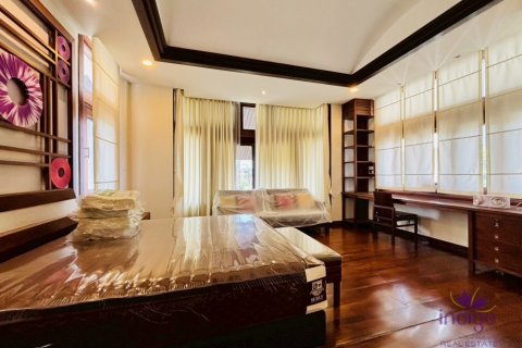 Casa de 6 dormitorios en Chiang Mai, Tailandia № 171308 - foto 21