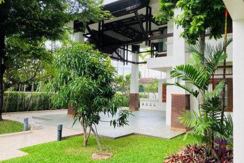 Casa de 6 dormitorios en Chiang Mai, Tailandia № 171308 - foto 9