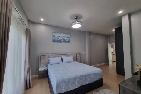 Chalet de 3 dormitorios en Pattaya, Tailandia № 159914 - foto 30