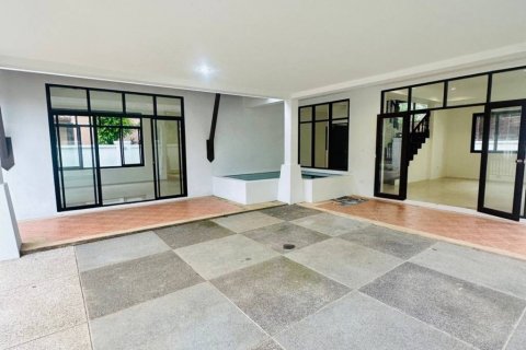 Casa de 3 dormitorios en Phuket, Tailandia № 120208 - foto 9