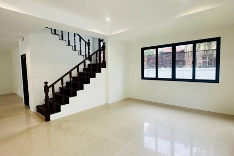 Casa de 3 dormitorios en Phuket, Tailandia № 120208 - foto 7