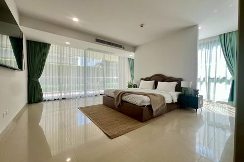 Apartamento de 5 habitaciones en Pattaya, Tailandia № 173906 - foto 19