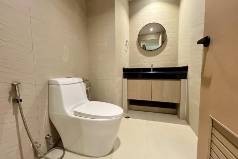 Apartamento de 5 habitaciones en Pattaya, Tailandia № 173906 - foto 17