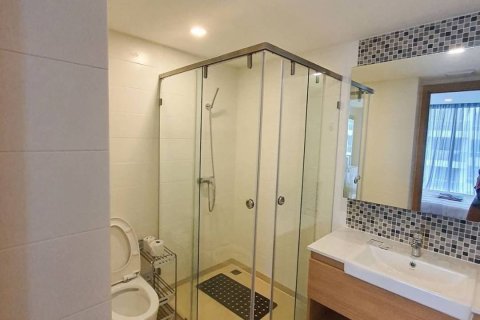 Condominio de 2 dormitorios en Pattaya, Tailandia № 157444 - foto 4