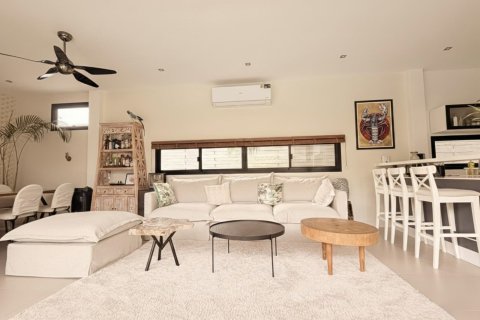 Casa de 4 dormitorios en Ko Samui, Tailandia № 157442 - foto 4