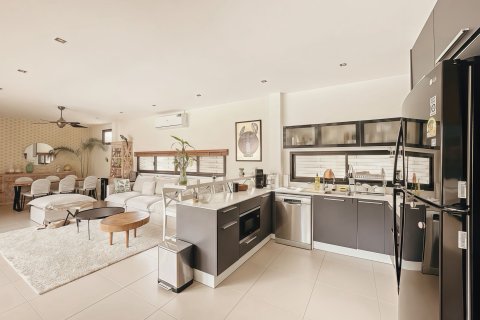 Casa de 4 dormitorios en Ko Samui, Tailandia № 157442 - foto 5