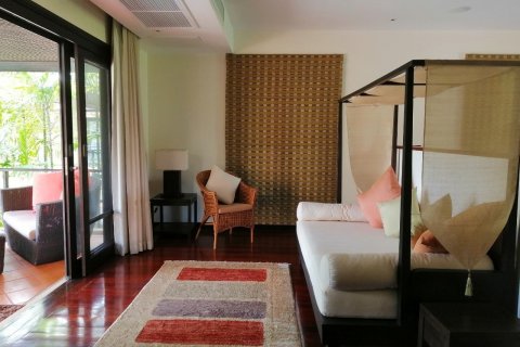 Casa de 4 dormitorios en Bang Tao, Tailandia № 3726 - foto 14