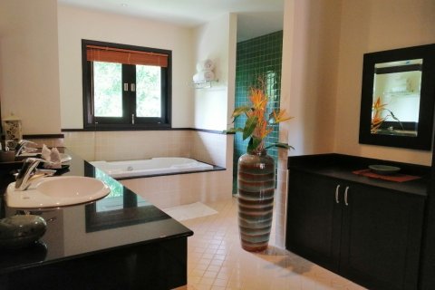 Casa de 4 dormitorios en Bang Tao, Tailandia № 3726 - foto 18