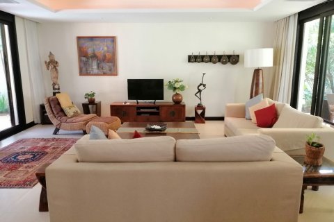 Casa de 4 dormitorios en Bang Tao, Tailandia № 3726 - foto 5