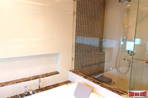 Casa de 4 dormitorios en Bangkok, Tailandia № 202770 - foto 4