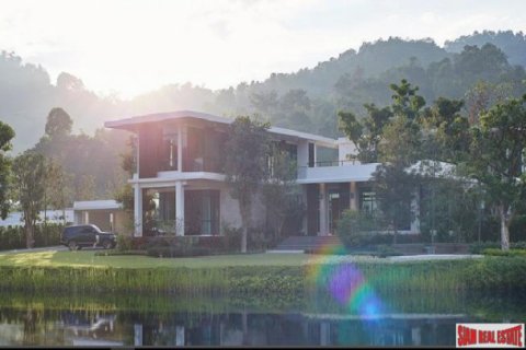 Chalet de 3 dormitorios en Mae Rim, Tailandia № 202768 - foto 3