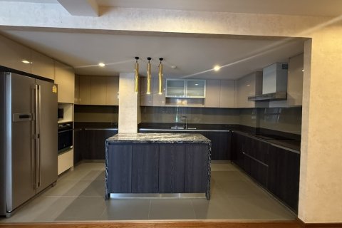 Eigentumswohnung in Sathon, Bangkok, Thailand, 3 Schlafzimmer  № 201259 - Foto 4