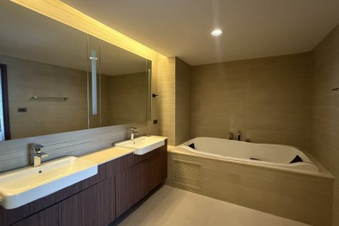 Eigentumswohnung in Sathon, Bangkok, Thailand, 3 Schlafzimmer  № 201259 - Foto 8