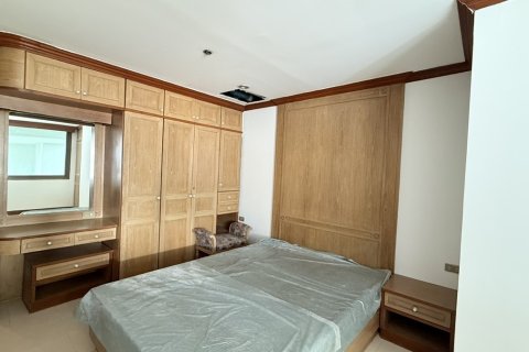 Кондоминиум с 2 спальнями в Клонг Тоэй, Бангкок, Таиланд № 201254 - фото 2