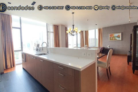 Condo in Sathon, Bangkok, Thailand, 3 bedrooms  № 201256 - photo 13