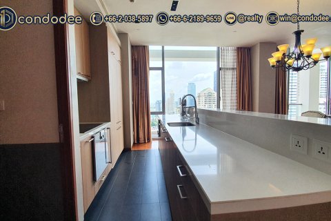 Condo in Sathon, Bangkok, Thailand, 3 bedrooms  № 201256 - photo 16