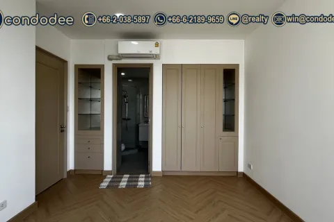 Condo in Watthana, Bangkok, Thailand, 2 bedrooms  № 201257 - photo 2