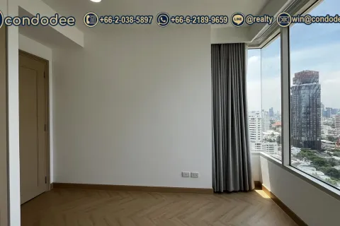 Condo in Watthana, Bangkok, Thailand, 2 bedrooms  № 201257 - photo 9