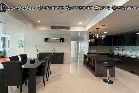Condominio de 2 dormitorios en Watthana, Bangkok, Tailandia № 201253 - foto 14