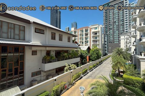 Condominio de 2 dormitorios en Watthana, Bangkok, Tailandia № 201253 - foto 5