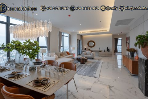 Condo in Bangkok, Thailand, 3 bedrooms № 201258 - photo 4
