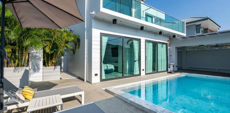 Chalet de 5 dormitorios en Pattaya, Tailandia № 115167