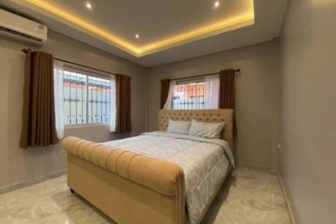Casa de 3 dormitorios en Pattaya, Tailandia № 115169 - foto 8