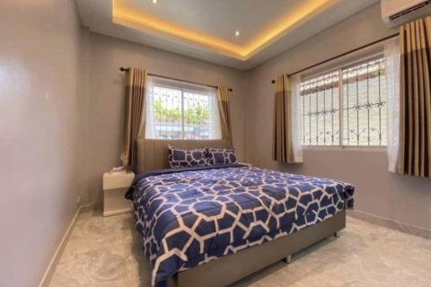 Casa de 3 dormitorios en Pattaya, Tailandia № 115169 - foto 10